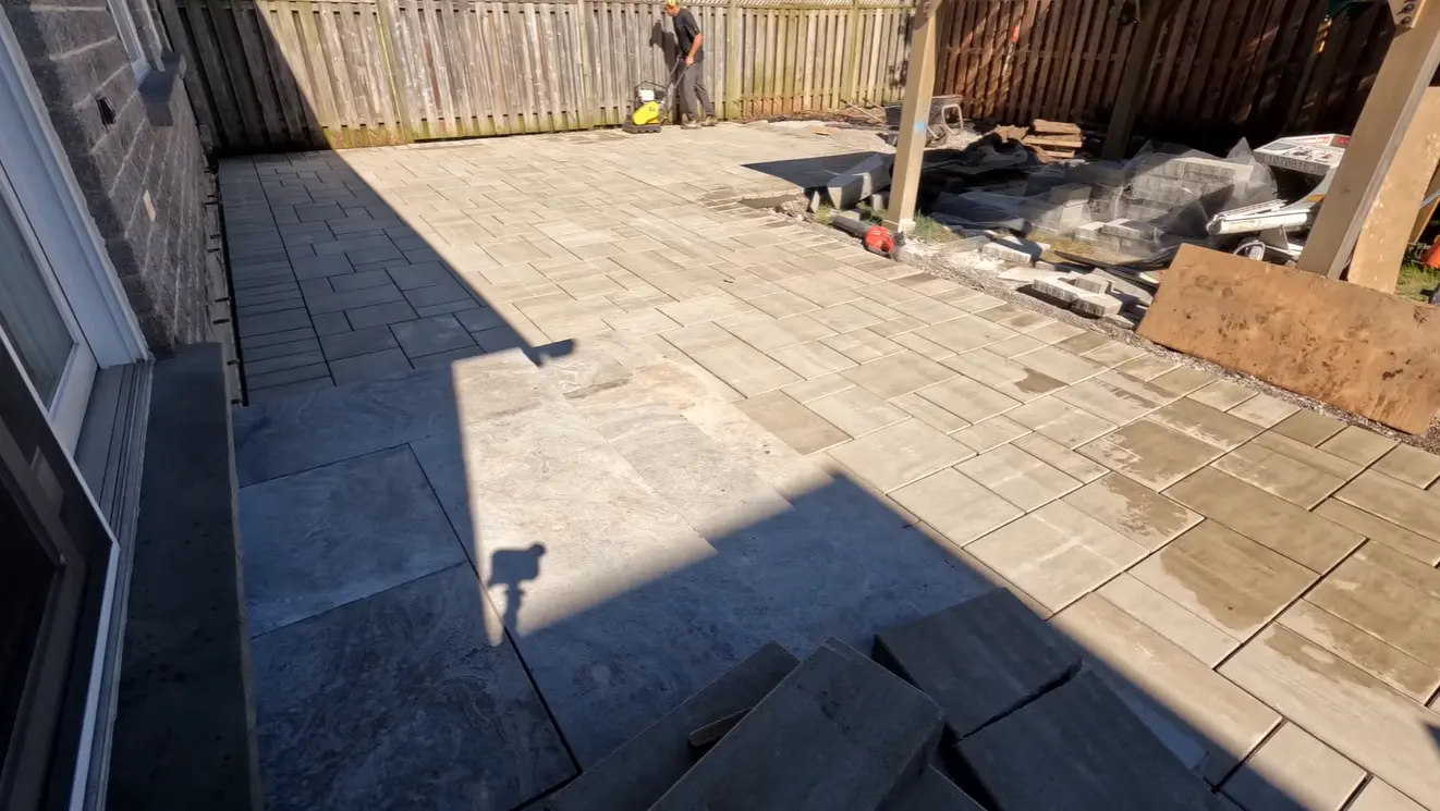Finished large-format paver patio in Orlando